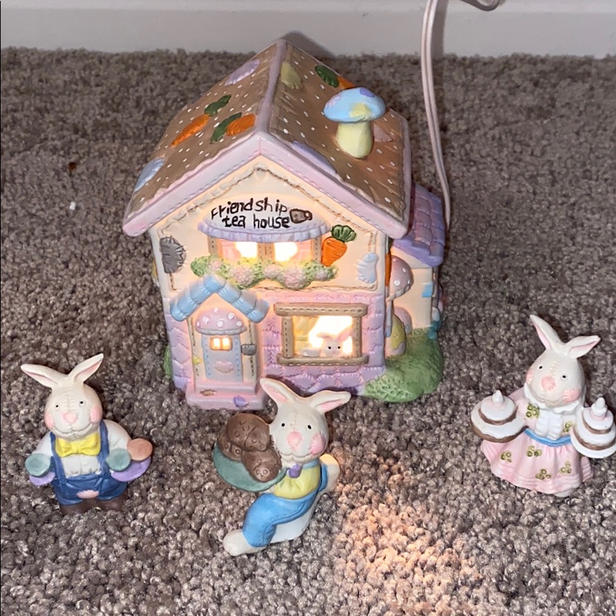 Brand New Tea House 4pc Patchwork Set